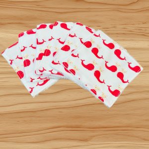 Copie Lot de 6 cotons démaquillants lavables «  baleines roses fushia by Marie Pepite »