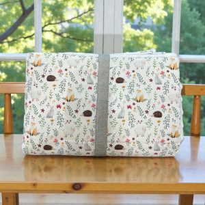 Couverture molletonnée « Animaux de la forêt »